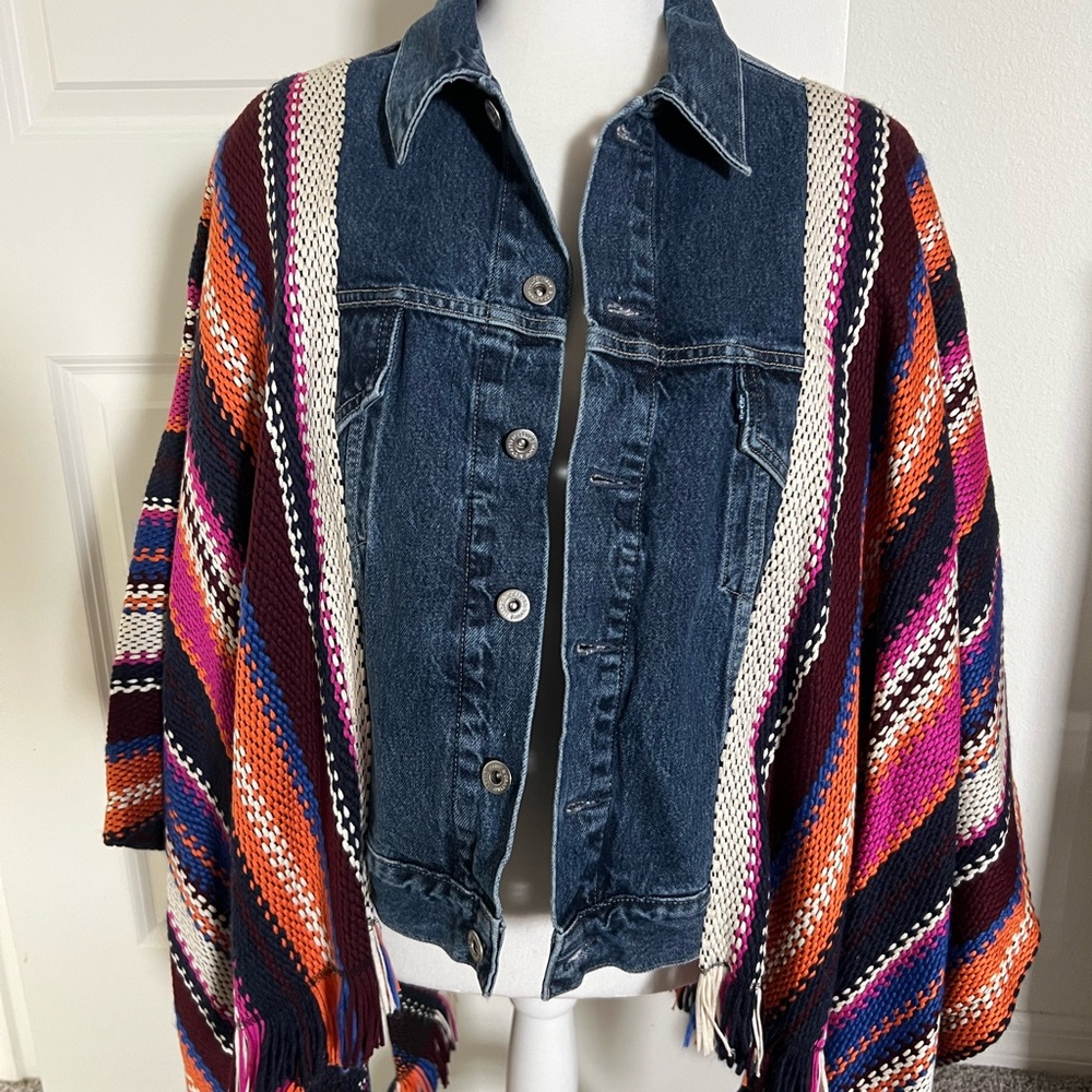 NWT Levi’s Jean Jacket Striped Sweater Poncho Small - Picture 7 of 12